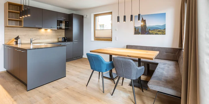 Kitzbühelské Alpy: apartmány až pro 6 lidí, wellness, super poloha blízko sjezdovek