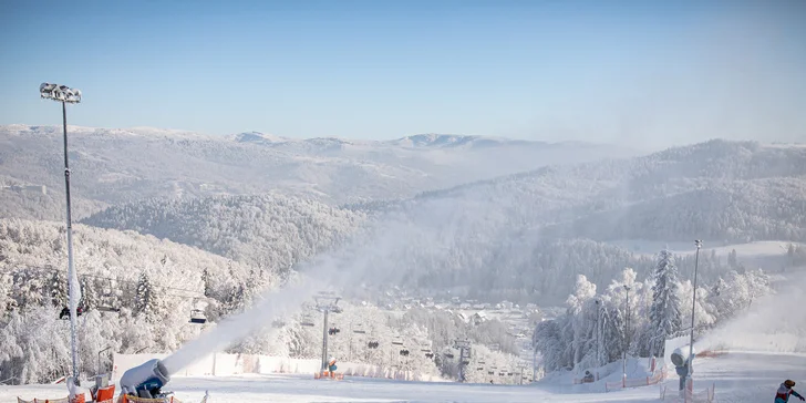 Denní skipas platný v 11 skiareálech ve Slezských Beskydech pro 1 osobu: až 30 km sjezdovek