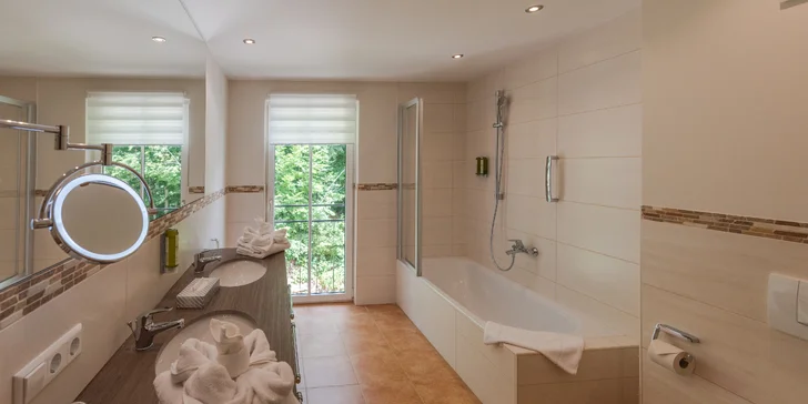 Bavorský les: polopenze, wellness se saunovou vesničkou a karta hosta – atrakce zdarma či se slevou