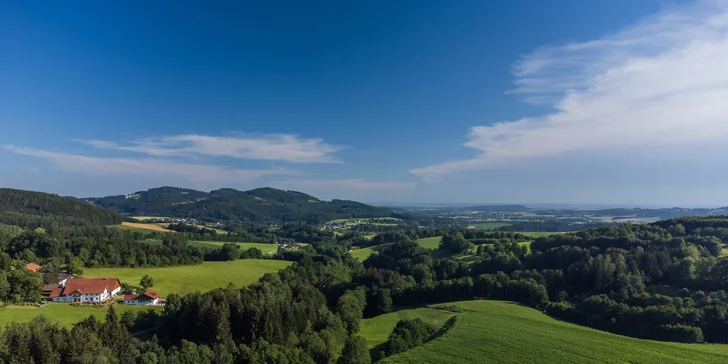 Bavorský les: polopenze, wellness se saunovou vesničkou a karta hosta – atrakce zdarma či se slevou