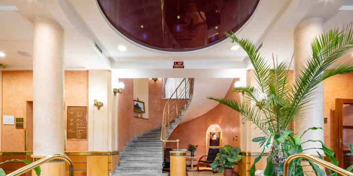 4* pobyt v centru Karlových Varů: ubytování se snídaní, wellness i projížďkou v kočáře