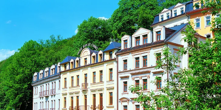 4* pobyt v centru Karlových Varů: ubytování se snídaní, wellness i projížďkou v kočáře