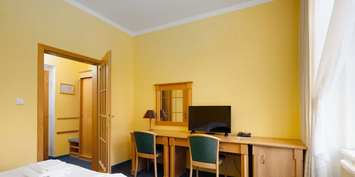 4* pobyt v centru Karlových Varů: ubytování se snídaní, wellness i projížďkou v kočáře