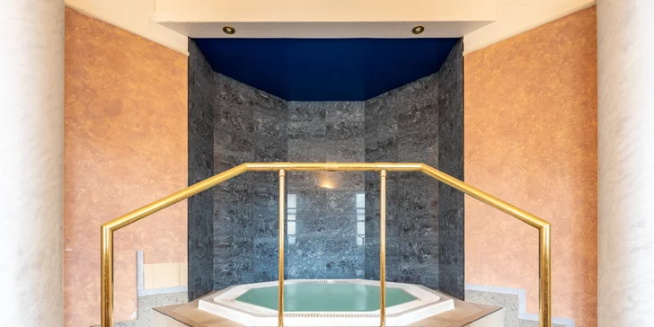 4* pobyt v centru Karlových Varů: ubytování se snídaní, wellness i projížďkou v kočáře