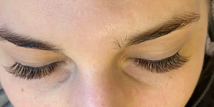 Laminace obočí, lash lifting nebo prodloužení řas metodou řasa na řasu i 3D či 5D