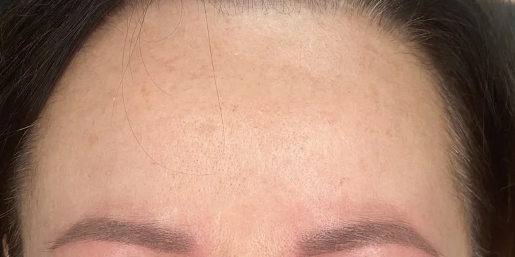 Permanentní make-up očních linek, rtů technikou akvarel či pudrového obočí