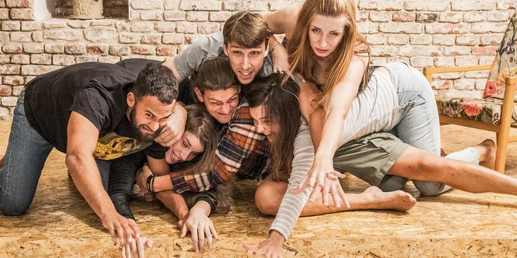 Herecký minikurz na zkoušku v brněnském divadle Lumos: etudy, impro i jevištní pohyb