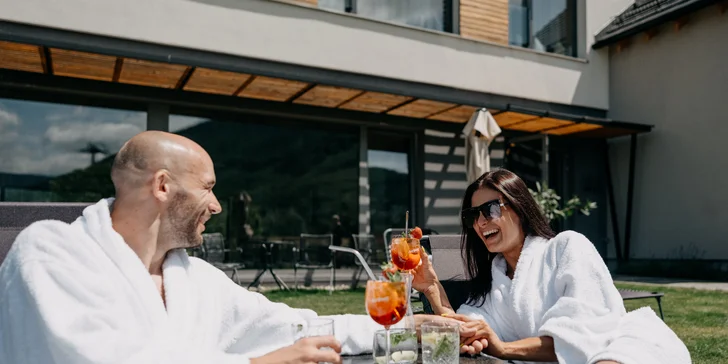 Designový hotel v Beskydech: apartmán s vířivkou, vyhlášená kuchyně, polopenze