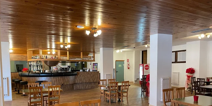 Zimní dovolená v italském středisku Folgarida-Marilleva: hotel u spodní stanice lanovky a polopenze