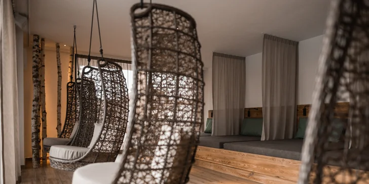 Italský Kronplatz: neomezený wellness, polopenze, skibus u hotelu i karta výhod