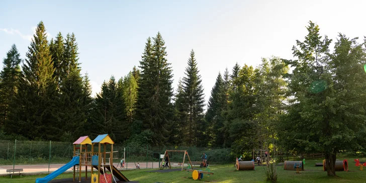 Pobyt v kempu ve Val di Fiemme: mobilní domek, spousta zábavy a výletů