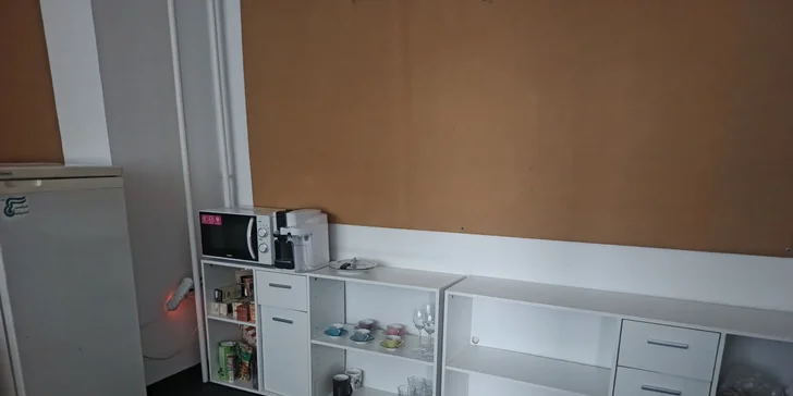 Výuka jevištního projevu i popového a rockového zpěvu pro dospělé či hudební angličtina pro děti
