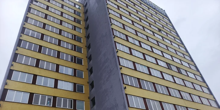 Výuka jevištního projevu i popového a rockového zpěvu pro dospělé či hudební angličtina pro děti