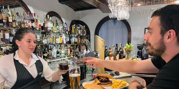 Voucher na 500 či 1 000 Kč na jídlo i nápoje v balkánské restauraci Balkaňeros
