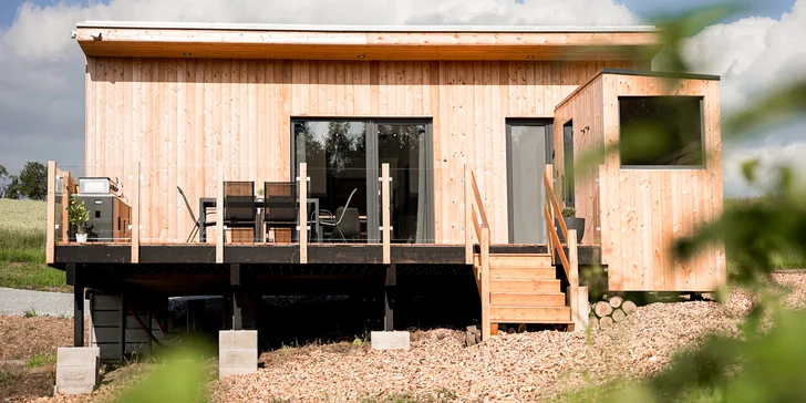 Moderní chata v jižních Čechách: vlastní sauna, vířivý sud i kapacita až 6 osob