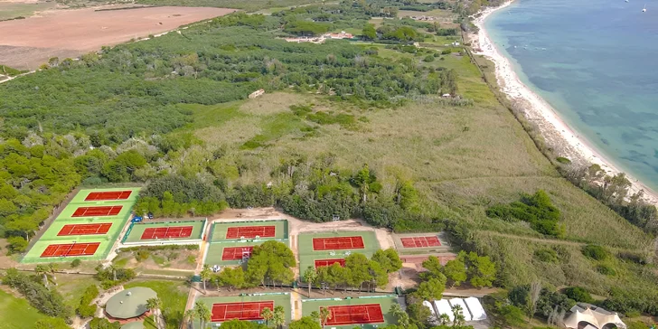 Dovolená na Sardinii: 4* rodinný hotel u pláže s all inclusive light, 3 bazény, animace