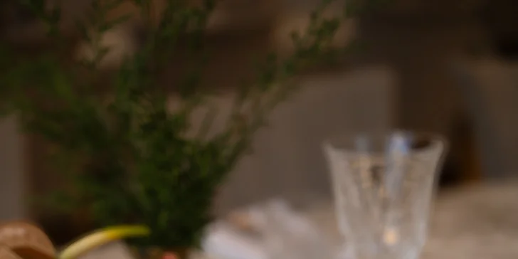 Tříchodové menu i s lahví vína či pivními lázněmi pro 2 osoby