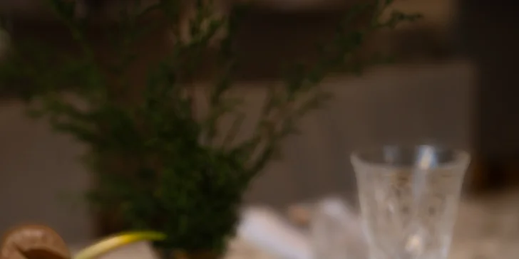 Tříchodové menu i s lahví vína či pivními lázněmi pro 2 osoby