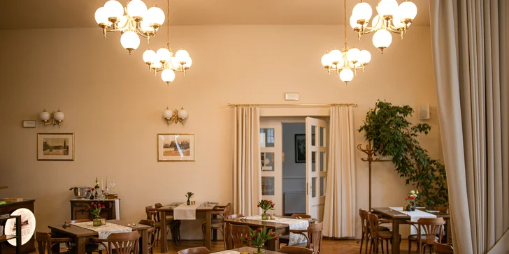 Tříchodové menu i s lahví vína či pivními lázněmi pro 2 osoby