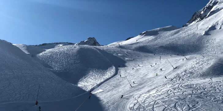 Ischgl v Tyrolsku: horská turistika i lyžování na 239 km sjezdovek, apartmány až pro 6 osob