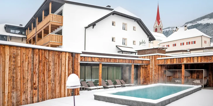 Italský Kronplatz: neomezený wellness, polopenze, skibus u hotelu i karta výhod