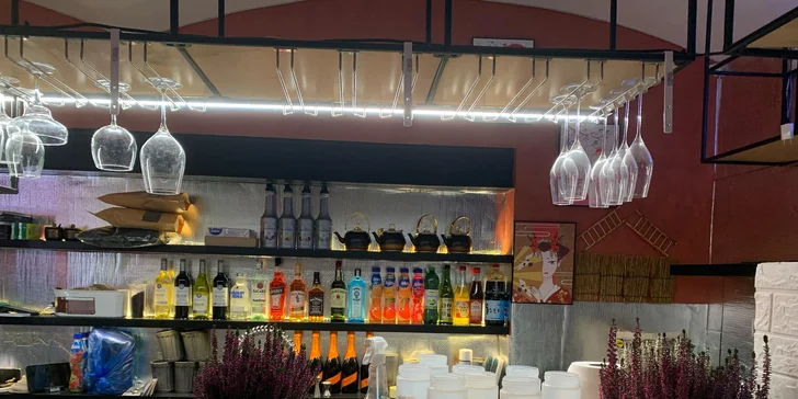Sushi sety z tradiční vietnamské restaurace: 24–113 kousků
