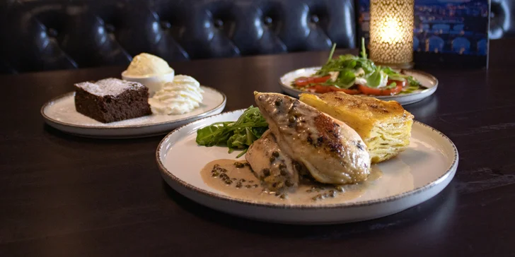 Zážitek na Vltavě: dvouhodinová plavba s 3chodovým menu