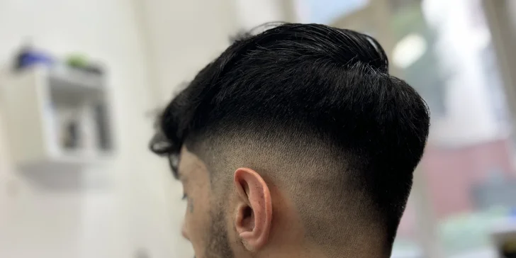 Pořádná barber péče: střih pro chlapce i pány nebo úprava vousů