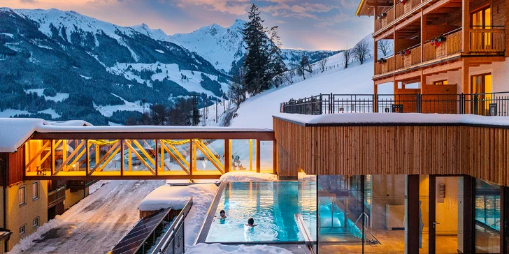 Údolí Gastein: hotel v 1000 m n. m., bohatě vybavený wellness, polopenze a půjčení kol