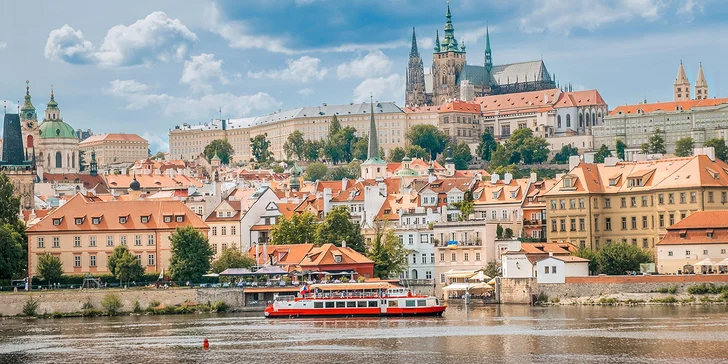 Zážitek na Vltavě: dvouhodinová plavba s 3chodovým menu
