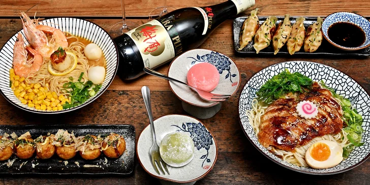 Degustační cesta po Japonsku i s vínem pro dva: plněné knedlíčky, ramen a mochi