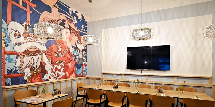Degustační cesta po Japonsku i s vínem pro dva: plněné knedlíčky, ramen a mochi