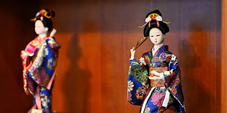 Degustační cesta po Japonsku i s vínem pro dva: plněné knedlíčky, ramen a mochi