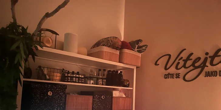 Masáž a masážní křeslo podle výběru z 11 druhů: 80 min. relaxu