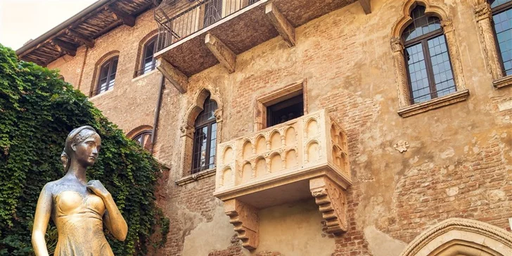 Poznávací zájezd do nejkrásnějších italských měst: Řím, Florencie, Verona i Neapol a Pompeje