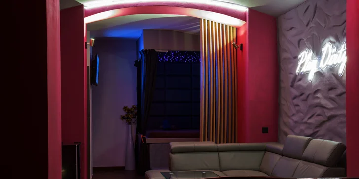 Romantika v privátním wellness: krb, sauna a vířivka na 2 hod. i celou noc
