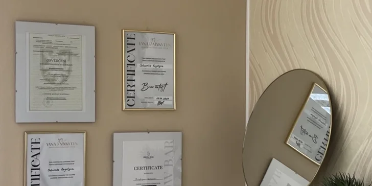 Uhrančivý pohled: barvení obočí i vč. laminace či lash lifting řas