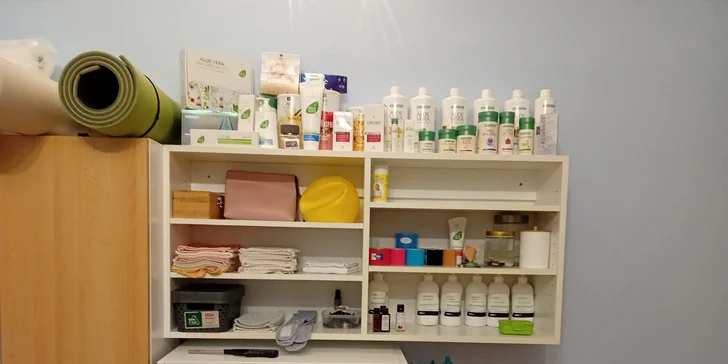 Regenerace a uvolnění: masáž zad, šíje i celého těla a reflexologie plosky nohou