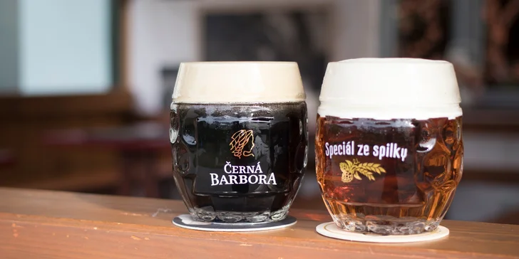 Vepřová žebra či koleno nebo hovězí tatarák pro dvě osoby