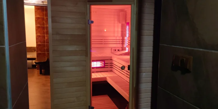 Privátní vstup do finské nebo infrasauny pro 2, 3 nebo 4 osoby
