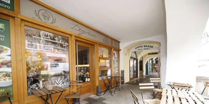 Otevřený voucher na cokoliv v Dezerterii: 250, 500 či 1000 Kč