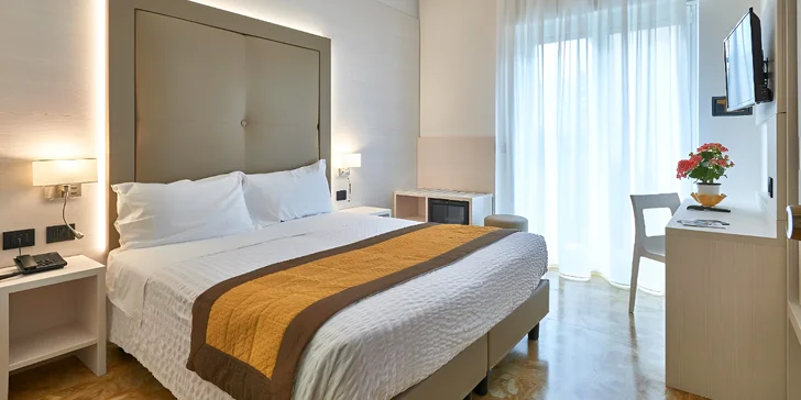 Pohoda v Itálii: 3* hotel nedaleko pláže v letovisku Alassio, snídaně nebo polopenze, bazén