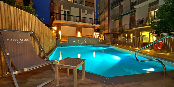Pohoda v Itálii: 3* hotel nedaleko pláže v letovisku Alassio, snídaně nebo polopenze, bazén