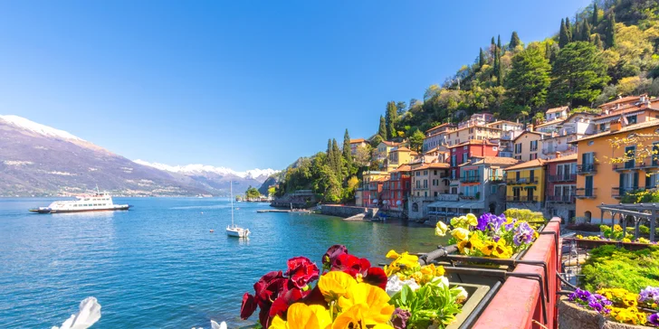 Lago di Como: hotel přímo na břehu jezera, polopenze i venkovní bazén