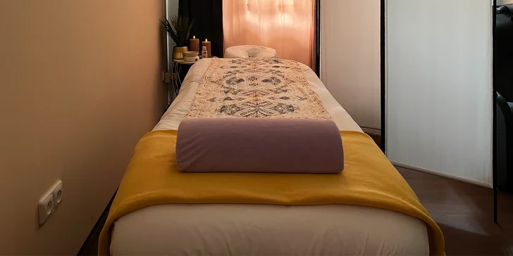 Masáž a masážní křeslo podle výběru z 11 druhů: 80 min. relaxu
