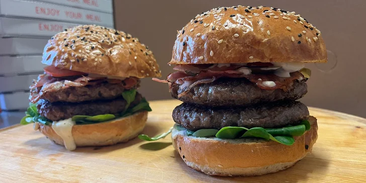 Klasické i dvojité burgery: 6 druhů na výběr, menu s hranolky a nápojem a rozvoz po Opavě zdarma