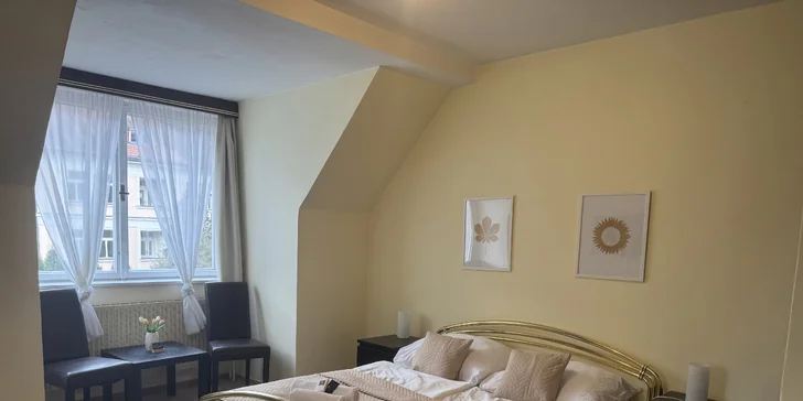 Klid a pohoda v Luhačovicích: tradiční hotel se snídaní, v blízkosti kolonáda i plovárna