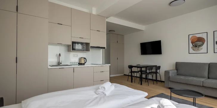 Moderní apartmány v maďarském Miskolci: snídaně, sleva do dětského parku i na motokáry