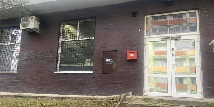 Pro dokonalé nehty: gelový lak, jednorázová aplikace i akrylová modeláž