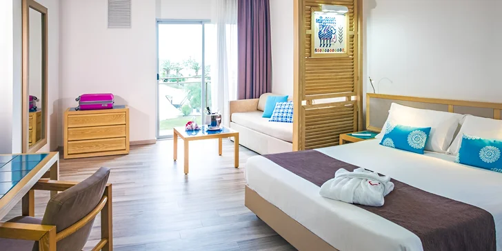 Dovolená na Sardinii: 4* rodinný hotel u pláže s all inclusive light, 3 bazény, animace